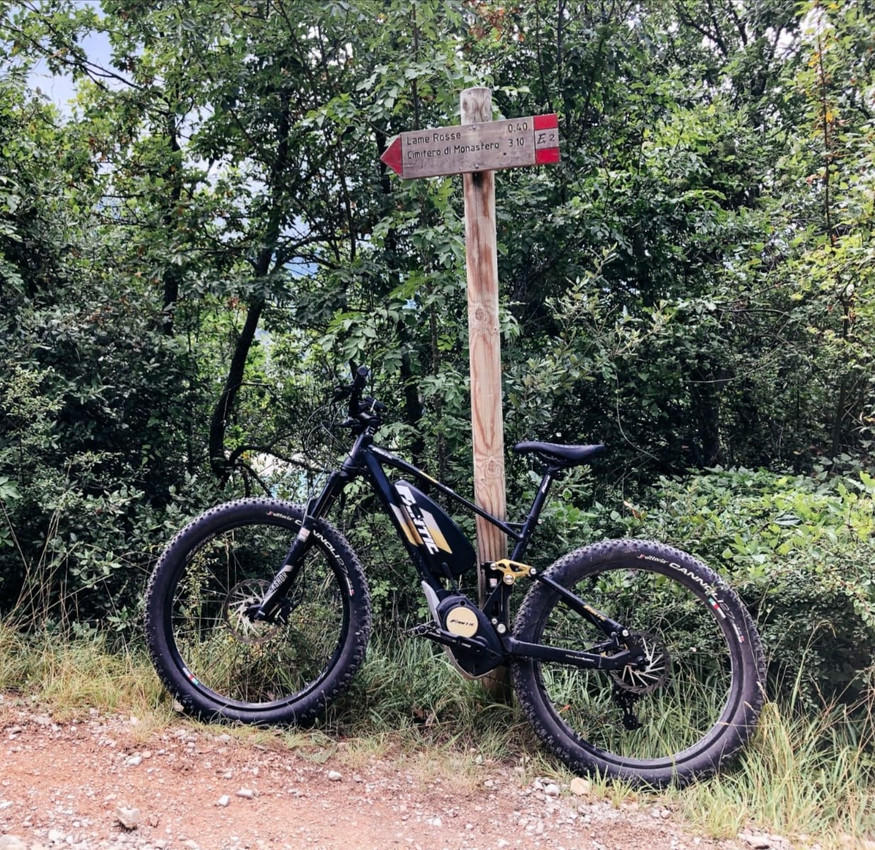 E-Bike Tour nei Monti Sibillini, Yoga e Trekking